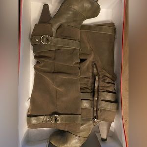 Womens knee high boots